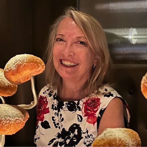 Meet your Posher - Picture 7 of 14